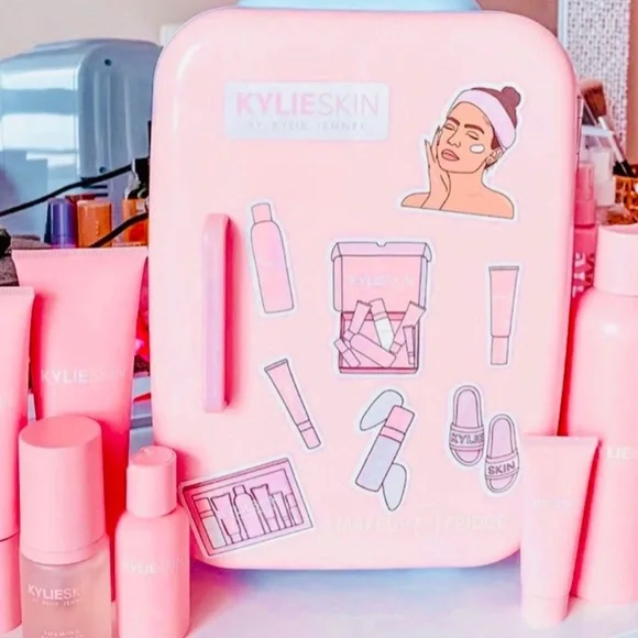 Kylie Skin | Stickers - Picture 5 of 7